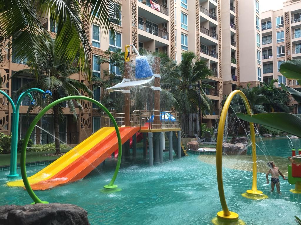 Atlantis Condo Resort Jomtien Tlh Eksteriør billede